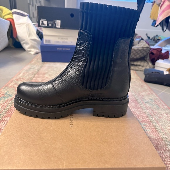 Anthropologie Shoes - Anthropologie Stompy Knit Chelsea Boot Leather